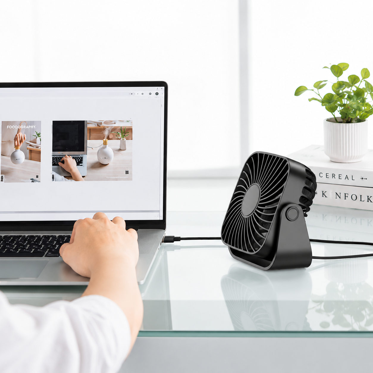 Mini Ventilateur USB de Bureau Réglable 360° à 3 Vitesses